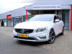 Volvo V60 - 2.4 D6 AWD Plug-In R-Design Aut. Xenon|Leder|Navi|Clima|LMV