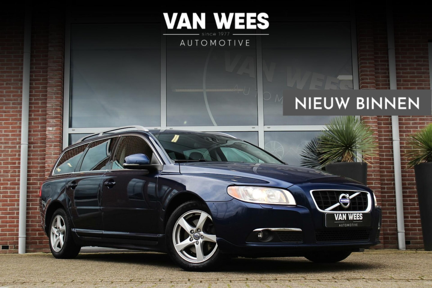 Volvo V70 - 1.6 D2 Summum Ocean Race | Automaat | Leer | Xenon | Navi | PDC | Cruise-control | 16 inch - AutoWereld.nl