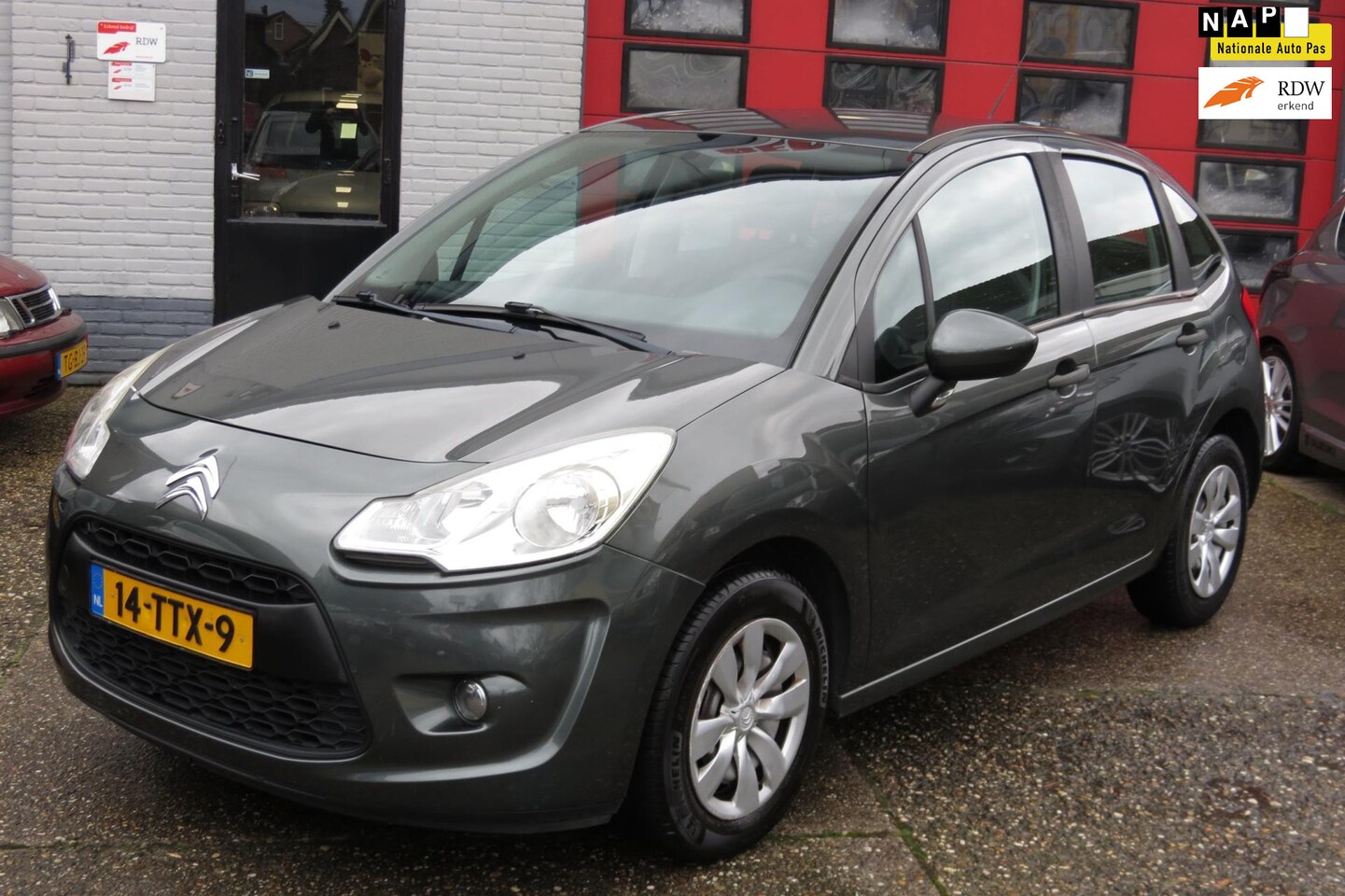 Citroën C3 - 1.1i First 1.1i First, 5 DEURS , AIRCO ,PDC - AutoWereld.nl