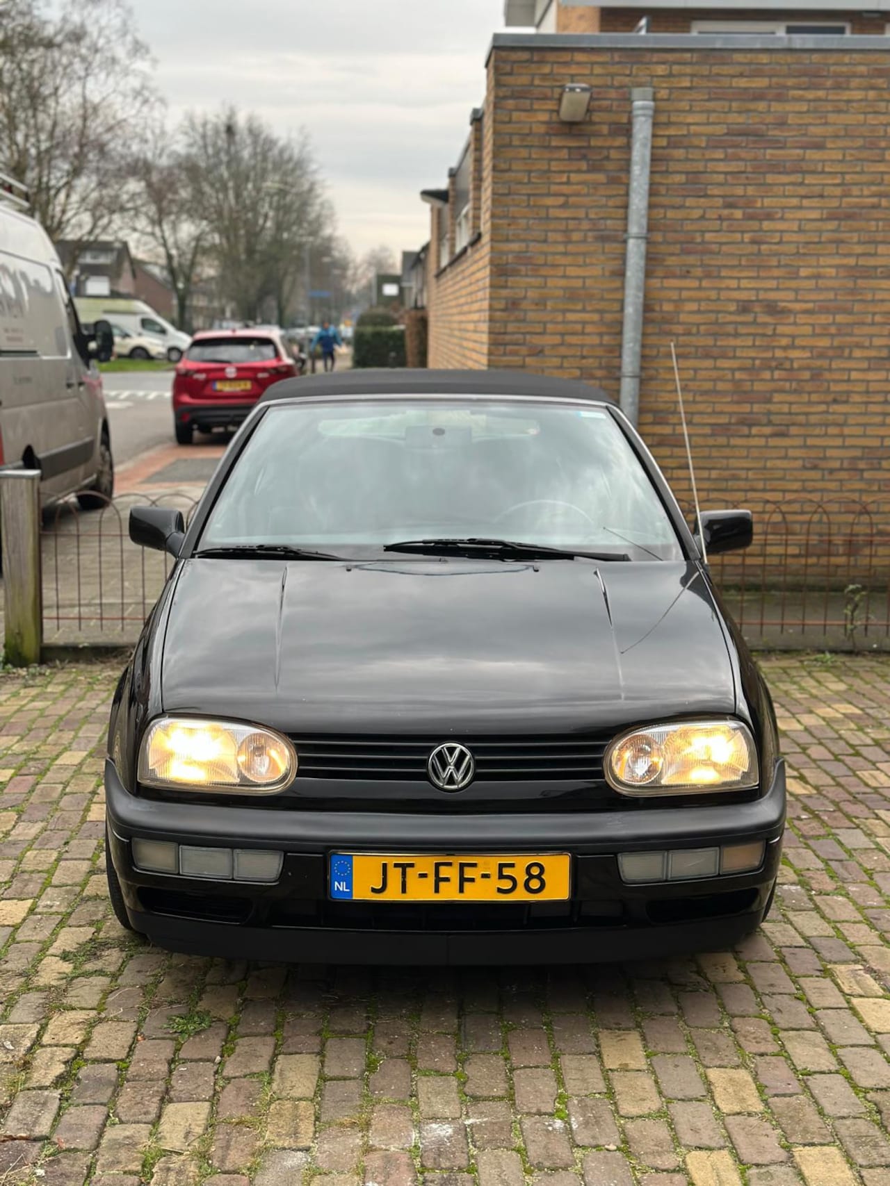 Volkswagen Golf Cabriolet - 1.8 - AutoWereld.nl