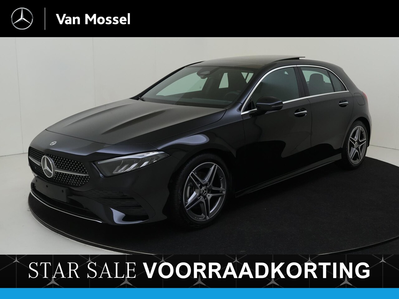 Mercedes-Benz A-klasse - 180 Star Edition AMG Line / Stoelverwarming / Achteruitrijcamera / Panorama-schuifdak / - AutoWereld.nl