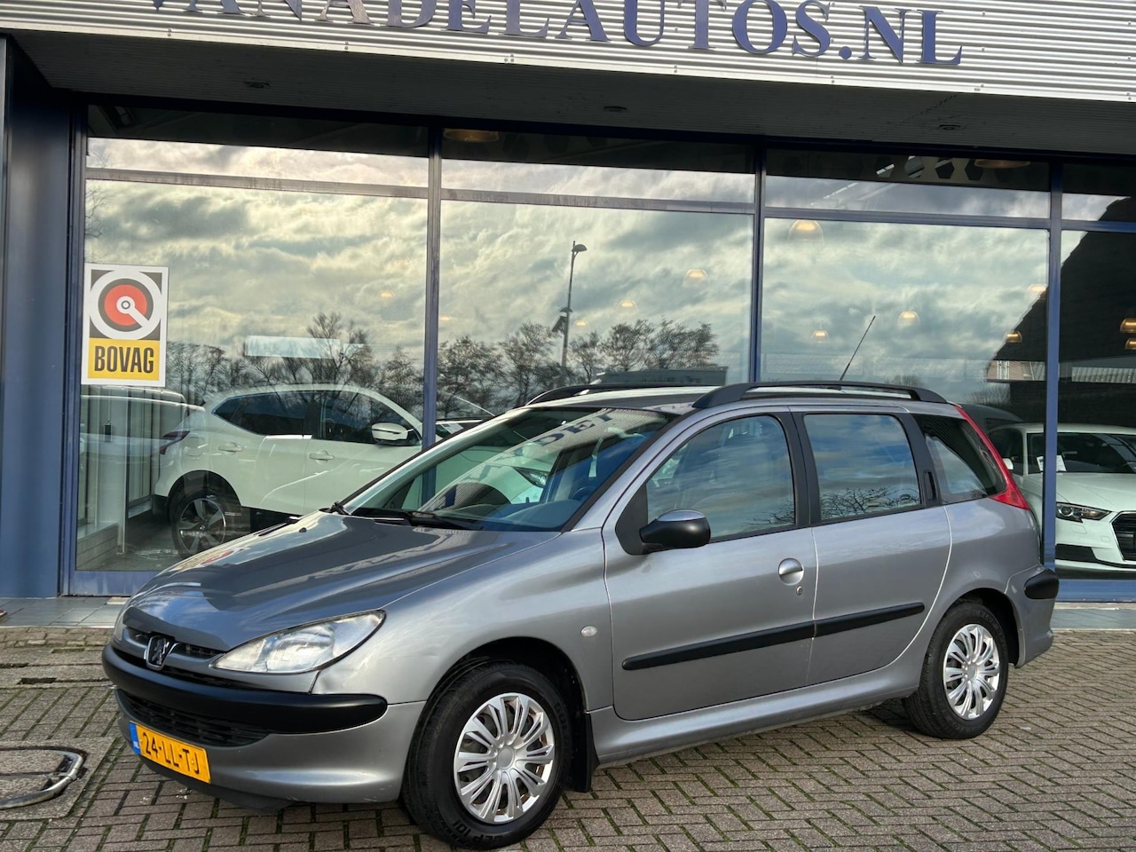 Peugeot 206 SW - 1.4 X-line Trekhaak Elek.Pakket Distr-riem 2023 APK 10-25 NAP NL-Auto Nette Staat! - AutoWereld.nl