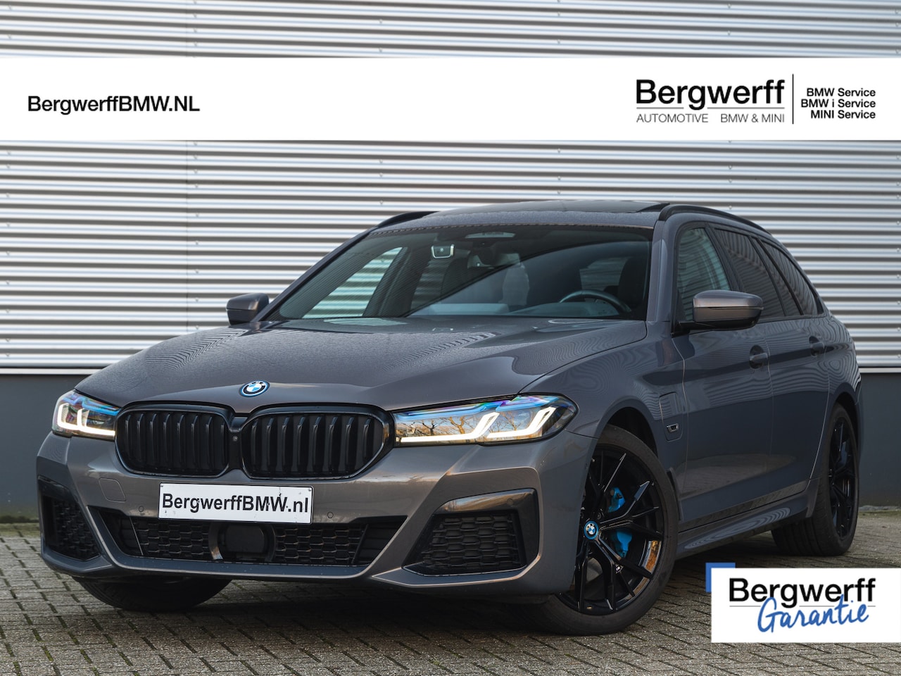 BMW 5-serie Touring - 520e M-Sport - Pano - Trekhaak - Driving Ass Prof - Head-Up - Nappa Leder - 19 inch - AutoWereld.nl