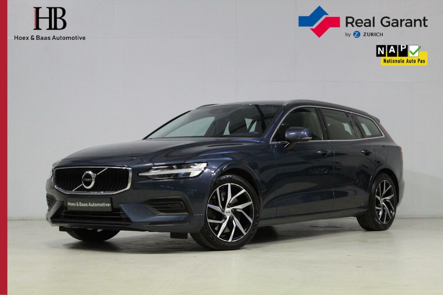 Volvo V60 - 2.0 T5 Momentum/ 18 inch velg/ wegkl trekhaak - AutoWereld.nl