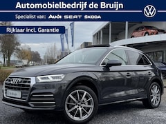 Audi Q5 - 50 TFSI Hybrid Quattro S-Line (Trekhaak, Panorama, Camera)