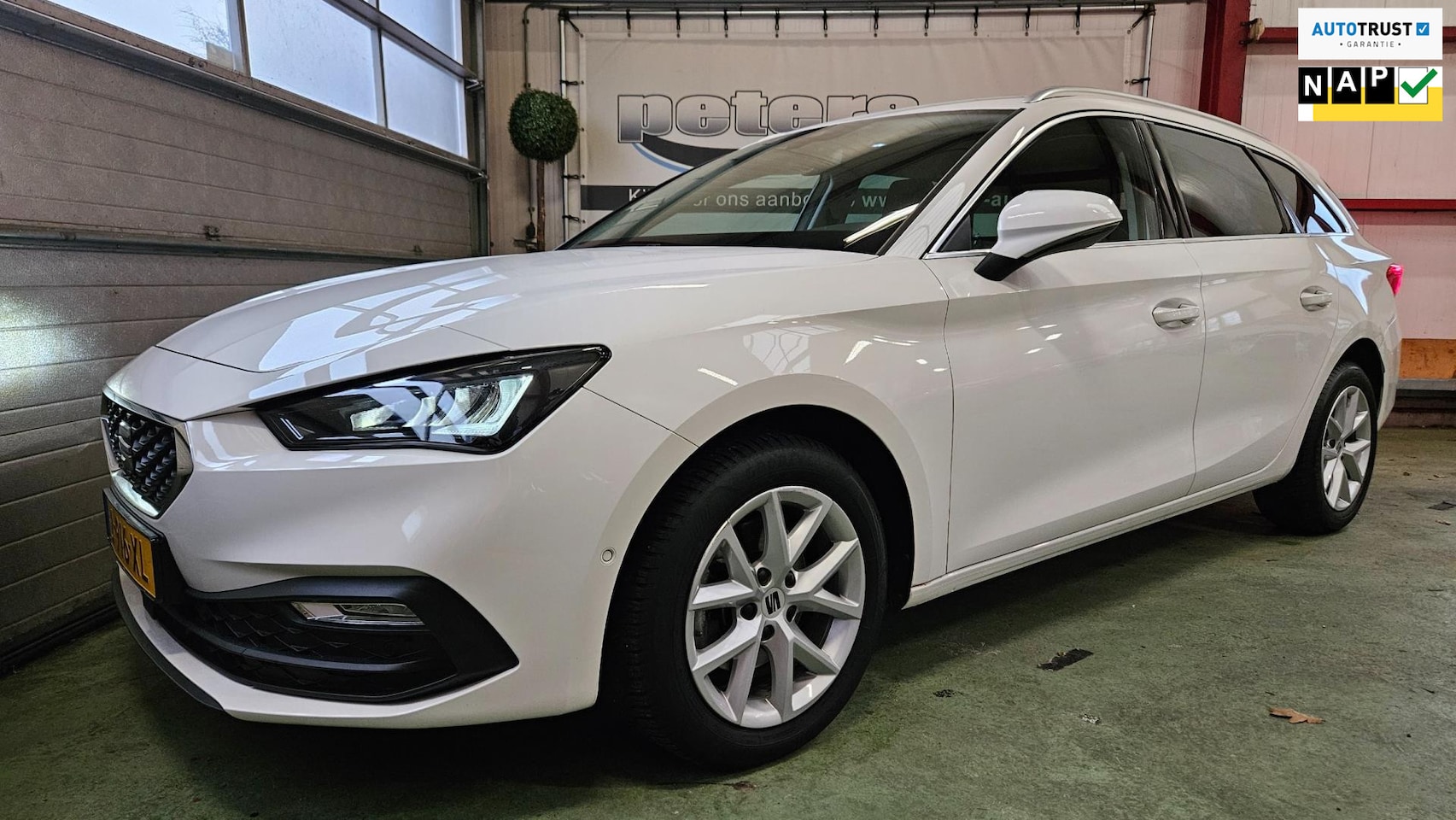 Seat Leon Sportstourer - 1.5 TSI Style Camera/Adaptive/Led/Carplay/Android - AutoWereld.nl