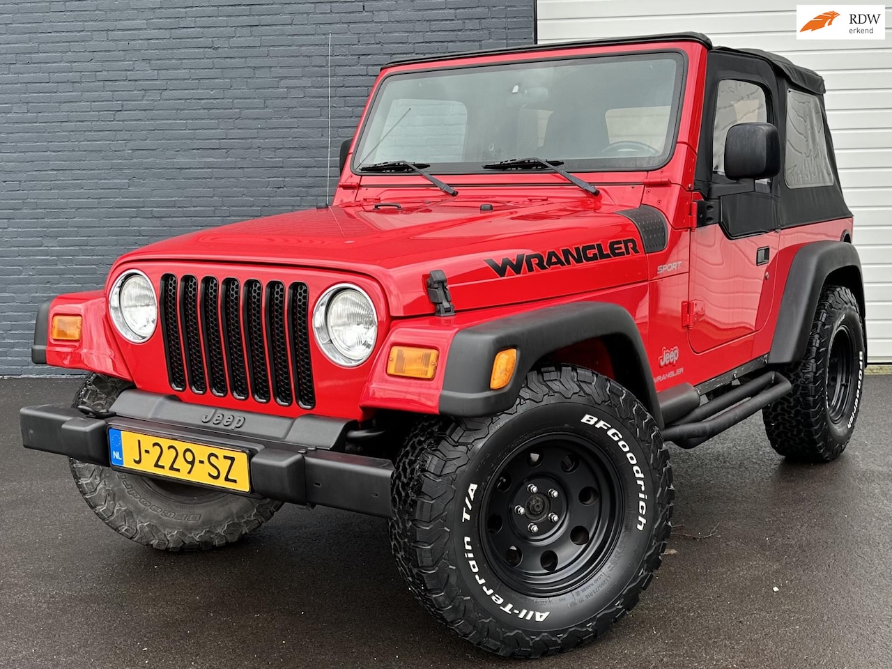 Jeep Wrangler - 2.4i Softtop Sport 4x4/CABRIO/NETTEAUTO/ - AutoWereld.nl