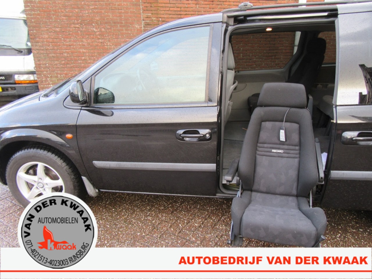 Chrysler Grand Voyager - INSTAP HULP ZIE FOTO 3.3i V6 SE Luxe - AutoWereld.nl