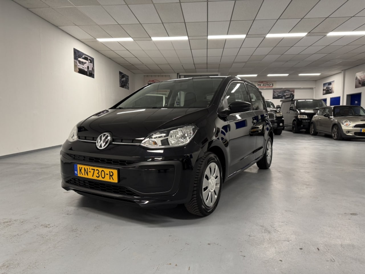 Volkswagen Up! - 1.0 BMT 110.000 KM NAP - AutoWereld.nl