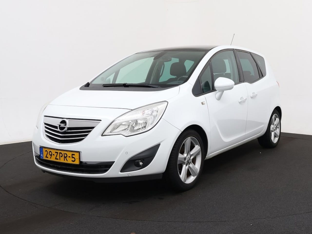 Opel Meriva - 1.4 Cosmo PANORAMADAK PARKEERSENSOREN - AutoWereld.nl