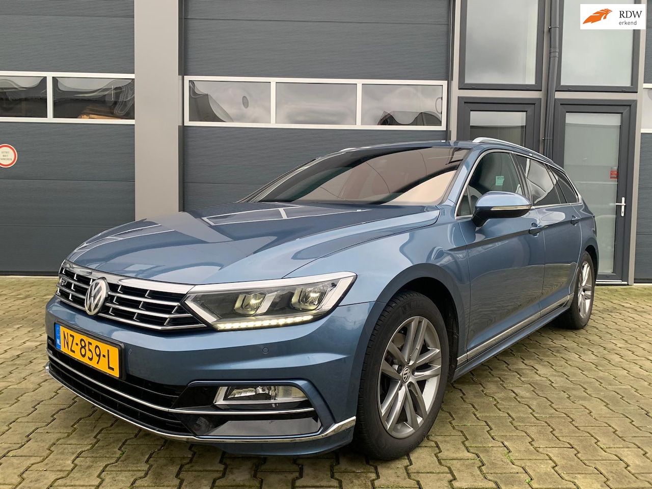 Volkswagen Passat Variant - 1.4 TSI ACT Highline Business R | Volledig digitaal instrumentenpaneel | NAVI | Parkeersen - AutoWereld.nl