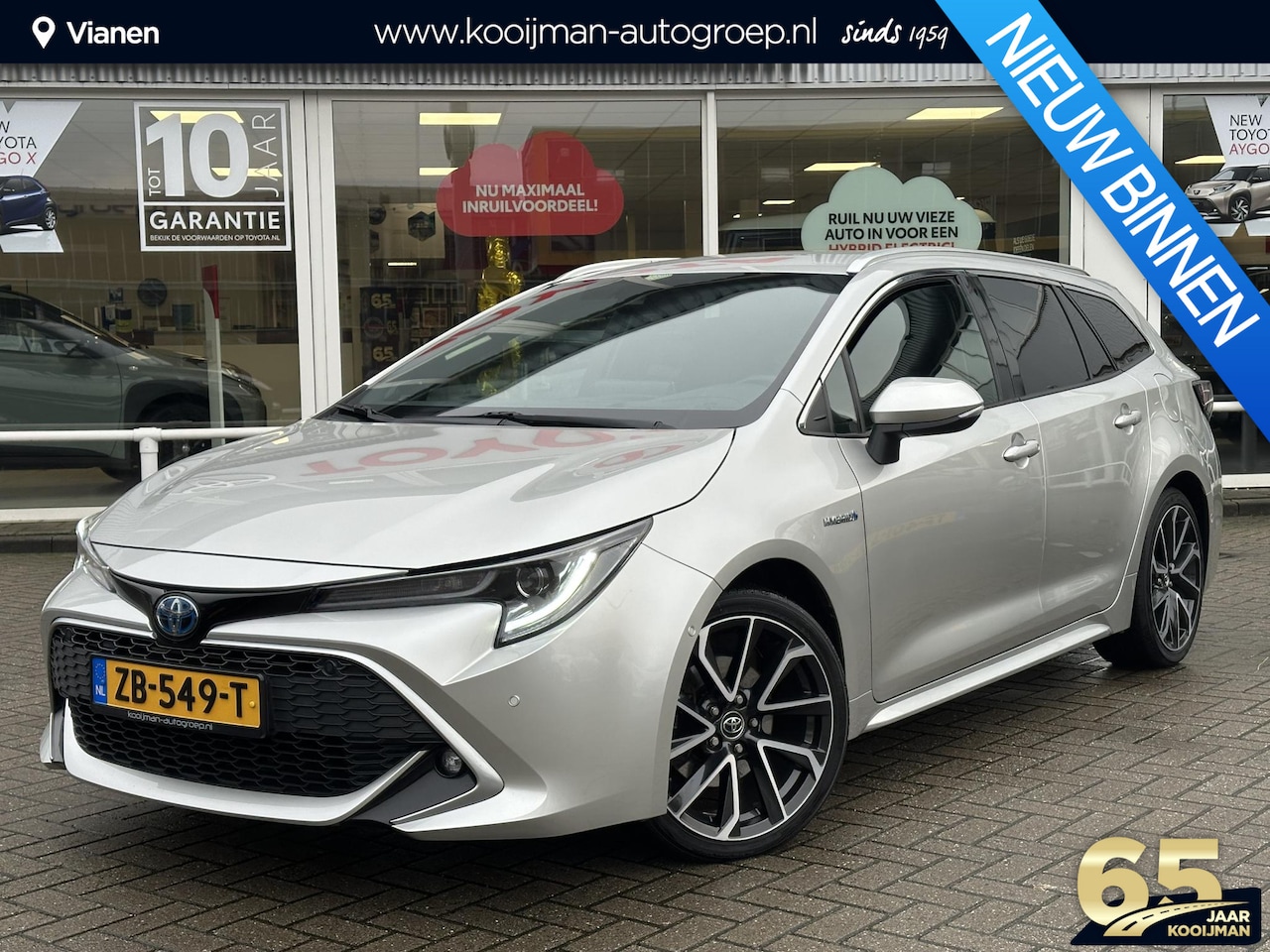 Toyota Corolla Touring Sports - 2.0 Hybrid Business Sport Intro 2.0 Hybrid Business Sport Intro - AutoWereld.nl