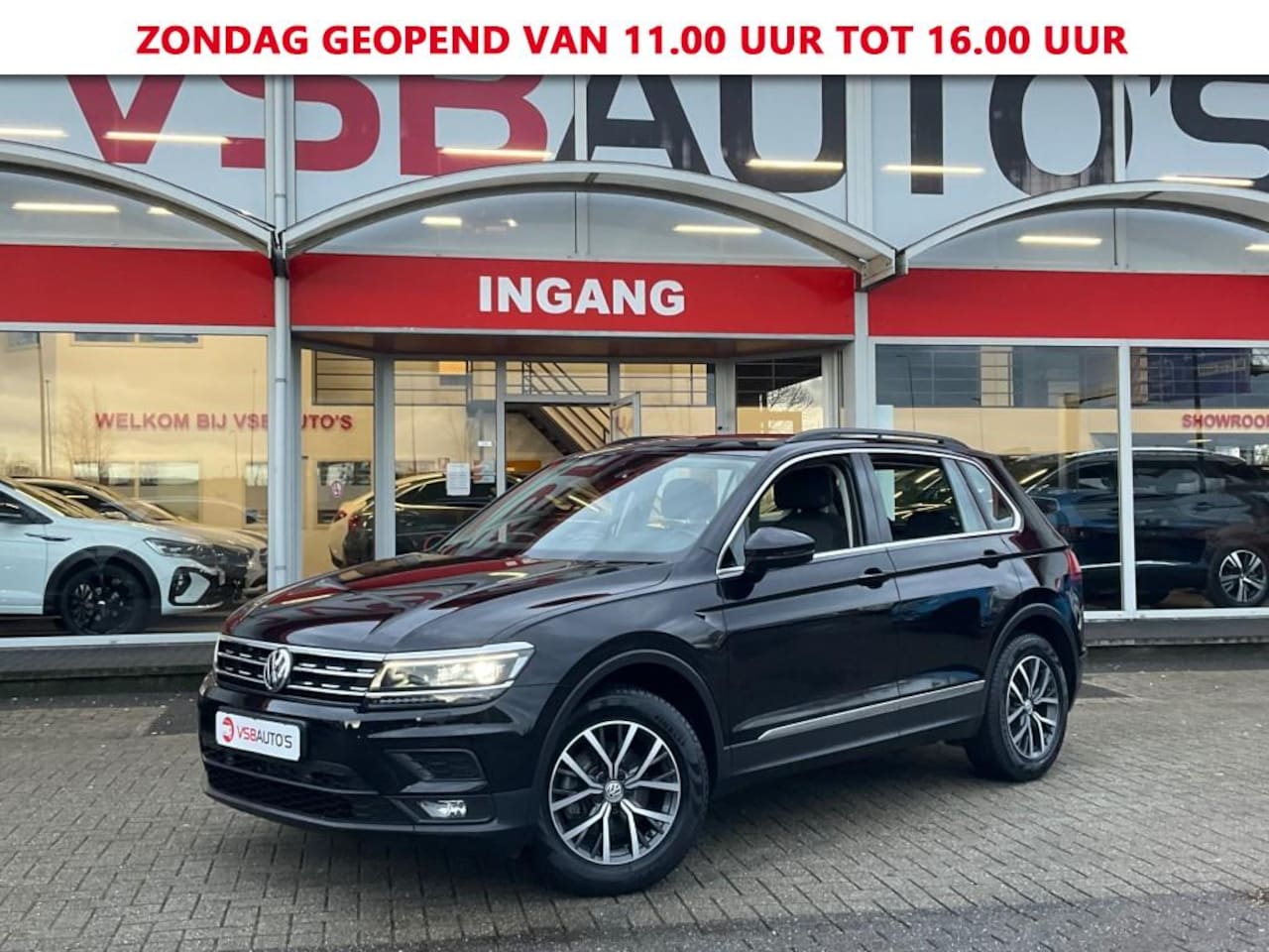 Volkswagen Tiguan - 1.5 TSI ACT. LED DIGITALE-SCHERM NAVI CARPLAY TREKHAAK - AutoWereld.nl