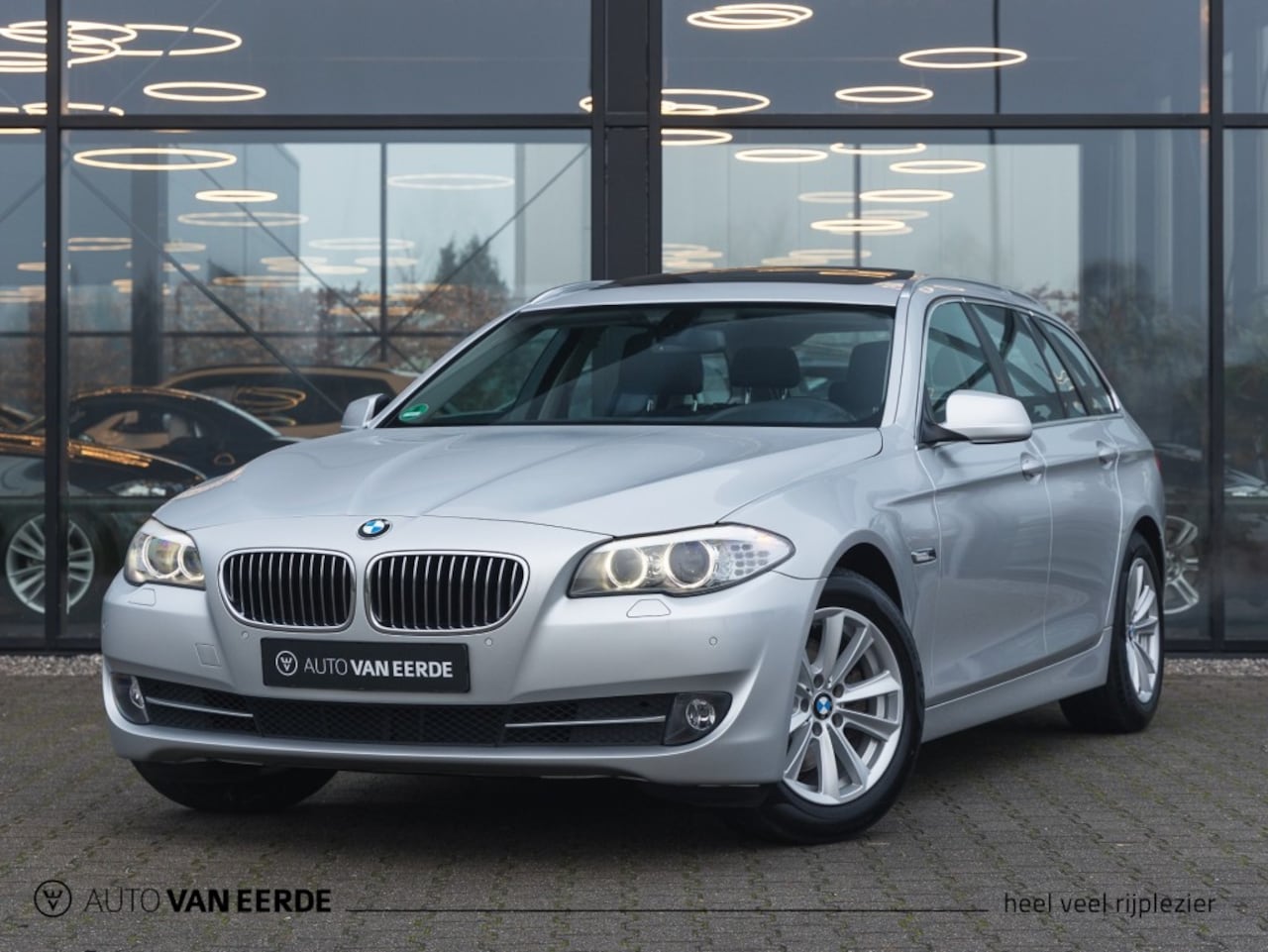 BMW 5-serie Touring - 523i Touring Aut. - Pano, el.trhk., 102dkm! - AutoWereld.nl