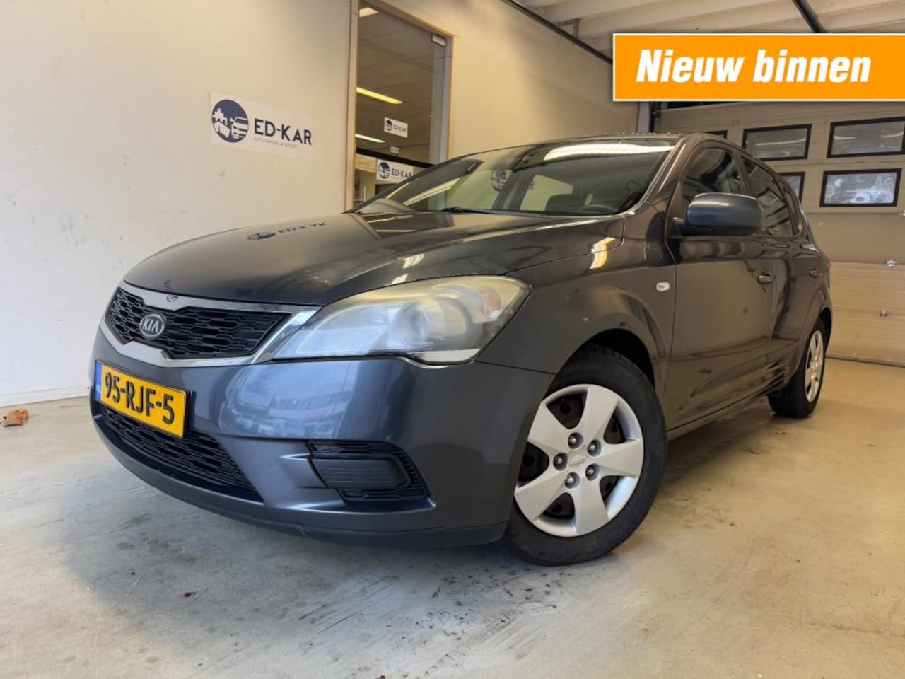 Kia Cee'd - 1.4 CVVT Seven 5drs AIRCO 2DE EIG. NETTE AUTO NAP APK - AutoWereld.nl