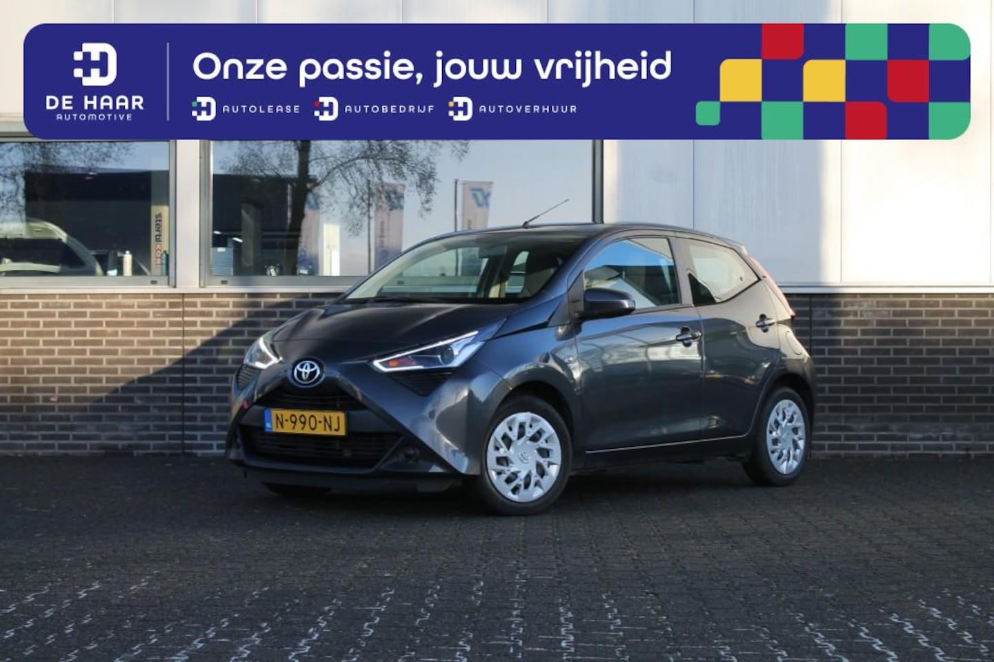 Toyota Aygo - 1.0 VVT-i X-Play - ParkeerCamera - Airco - Apple/Android Carplay - AutoWereld.nl