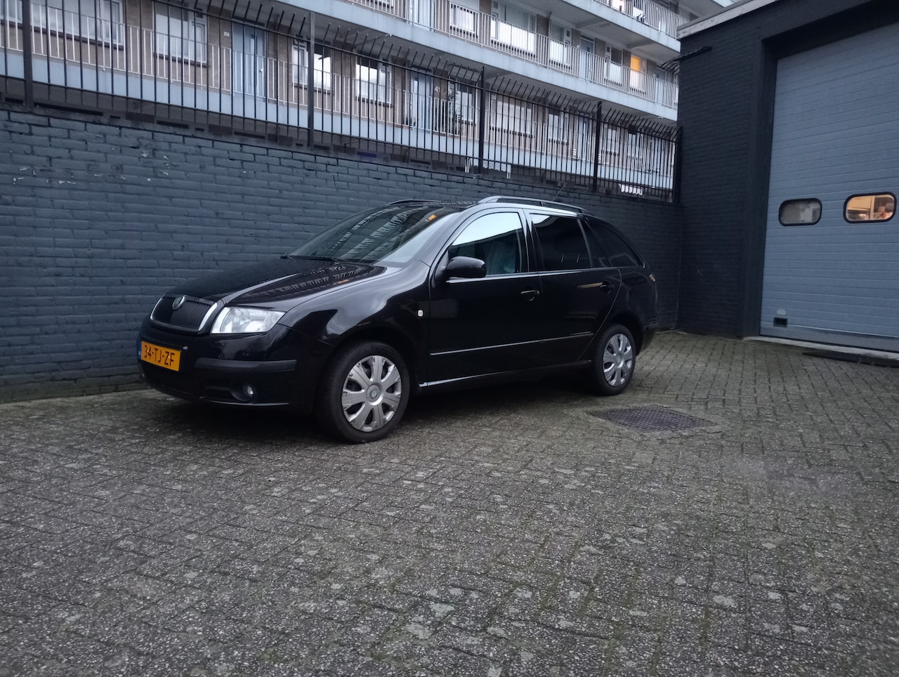 Skoda Fabia Combi - 1.4-16V Spirit+ Met een APK en een NAP. - AutoWereld.nl