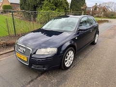 Audi A3 - 1.6 FSI Attraction AIRCO CRUISE LM VELGEN