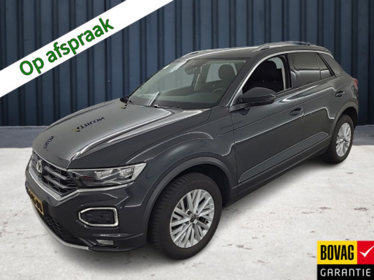 Volkswagen T-Roc - 1.5 TSI Style Business (150 PK) 2e-Eig. Keurig-Onderh. BOVAG-Garantie. NL-Auto. Navigatie, - AutoWereld.nl