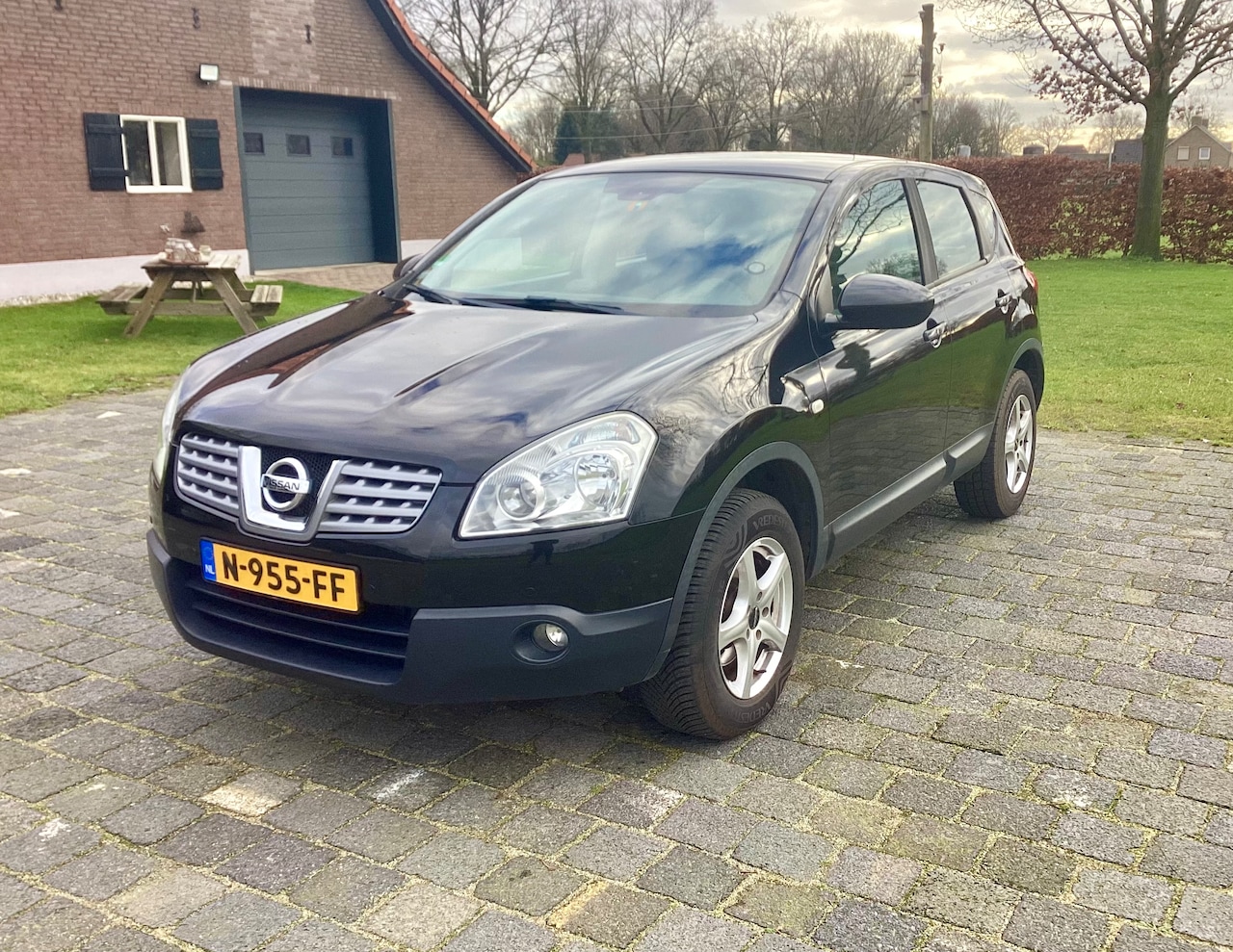 Nissan Qashqai - 2.0 Acenta - AutoWereld.nl