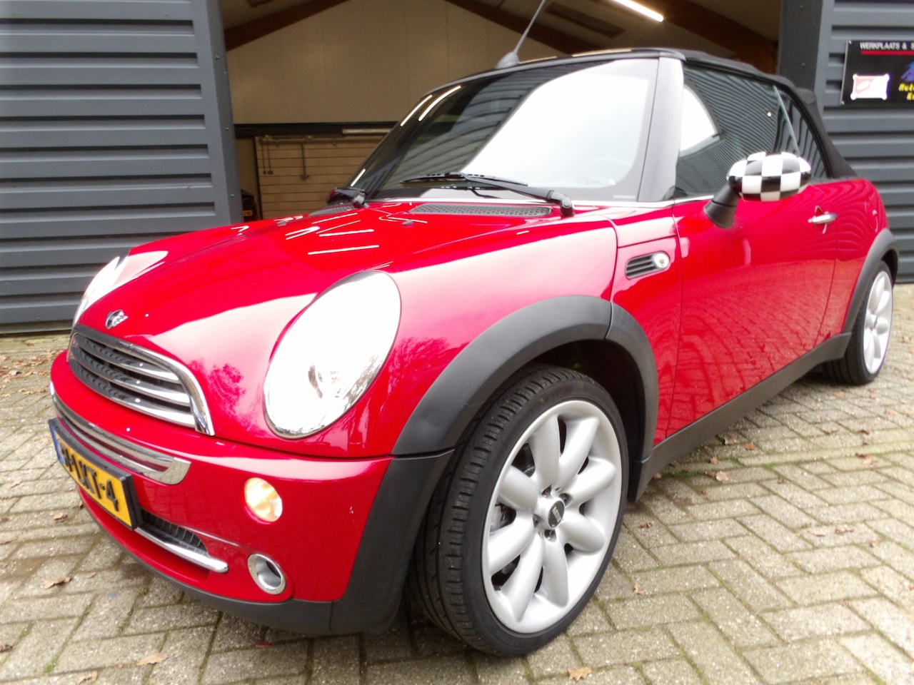 MINI Cabrio - Mini 1.6 One Airco lage Kmst - AutoWereld.nl