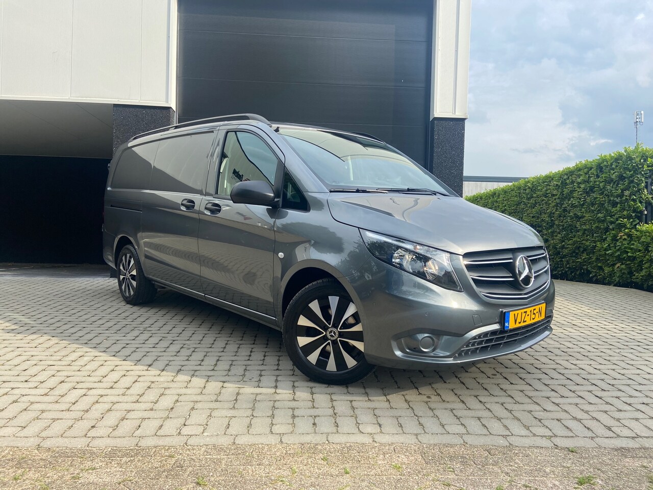 Mercedes-Benz Vito - 114 CDI Lang - 3 pers - NAP - Carplay - Navi - AutoWereld.nl