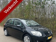 Toyota Auris - 2.0 D-4D Sol Business