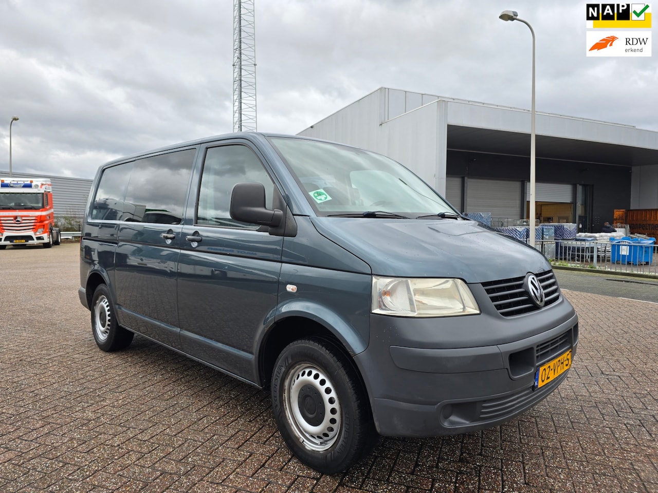 Volkswagen Transporter - 2.5 TDI 300 Trendline DC DSG |Nap |Airco |Automaat - AutoWereld.nl