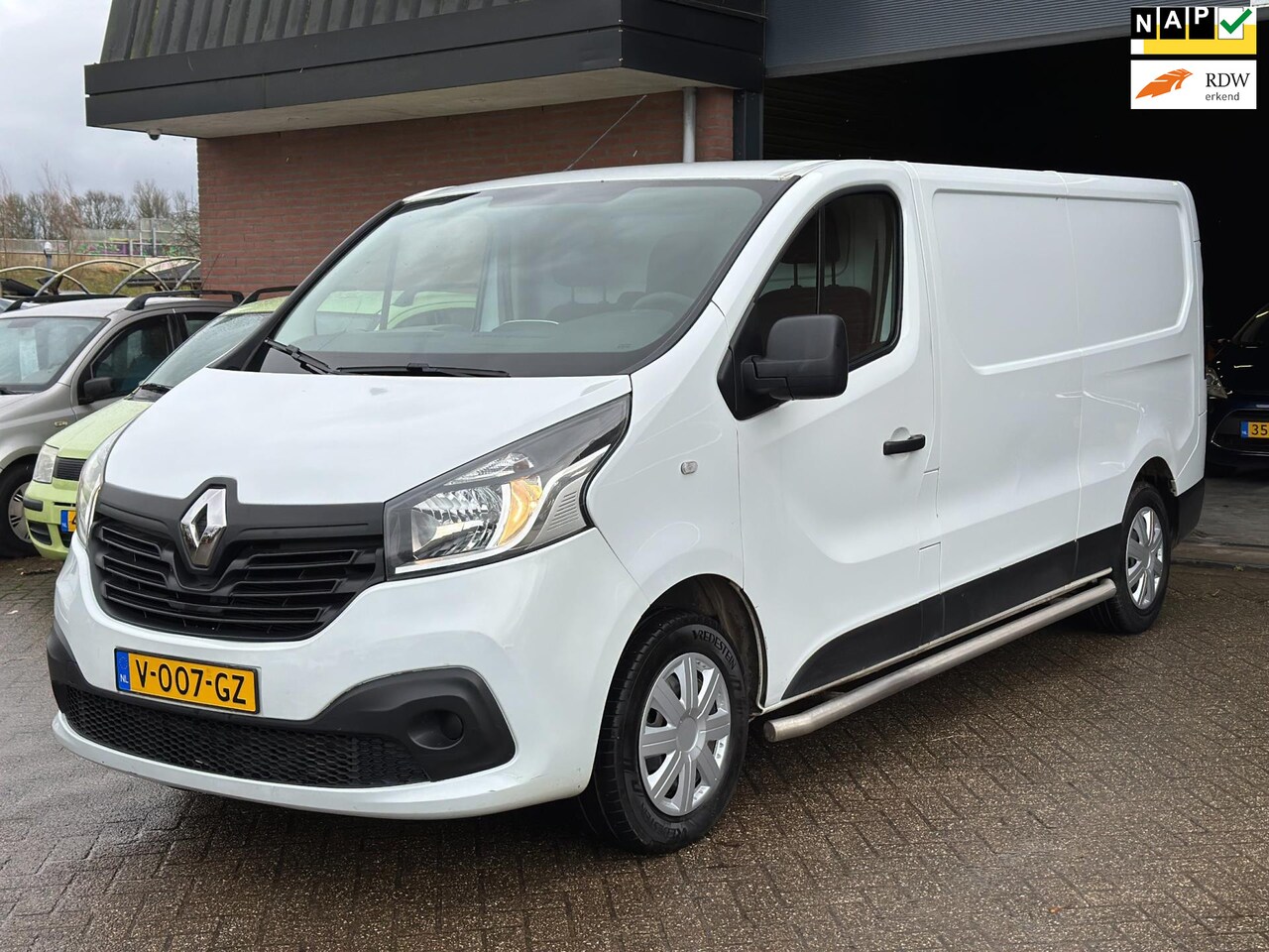 Renault Trafic - 1.6 dCi T29 L2H1 Comfort AIRCO, APK, PDC, CRUISE!! - AutoWereld.nl