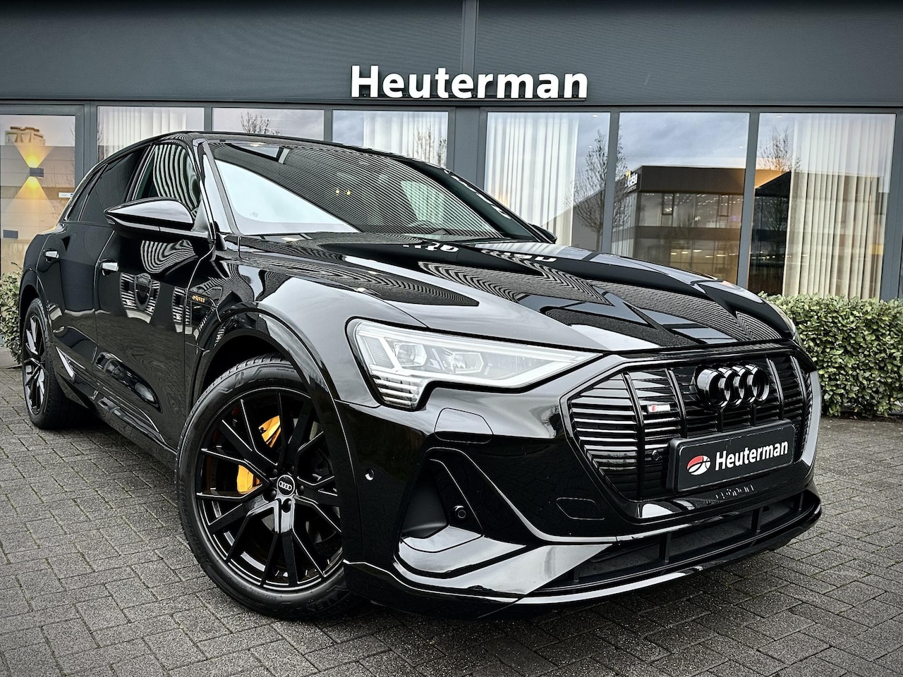 Audi e-tron - 50 Quattro S Line Black Edition/ Pano/ Leder 50 quattro S edition 71 kWh - AutoWereld.nl