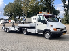 Iveco Daily - 40C13 8, 7 Ton BE-Combi Oplegger+Trekker BE-Trekker Schotel Cruise controle Zonneklep Spie