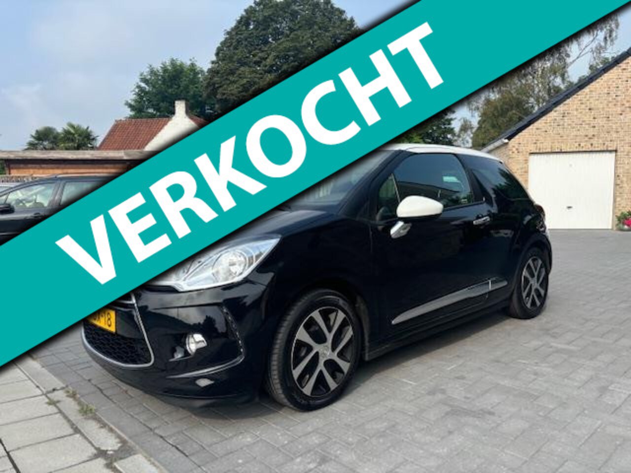 Citroën DS3 - 1.2 VTi Chic Airco Navigatie Nap Logisch Boekjes - AutoWereld.nl