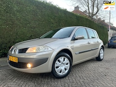 Renault Mégane - 1.6-16V RIJDT GOED/LAGE KM/APK 4-2026/5DRS