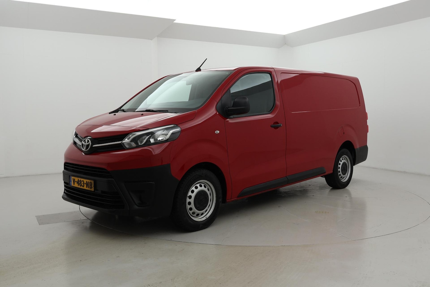 Toyota PROACE Long Worker - 2.0 D-4D Cool Comfort | Trekhaak | Airco - AutoWereld.nl