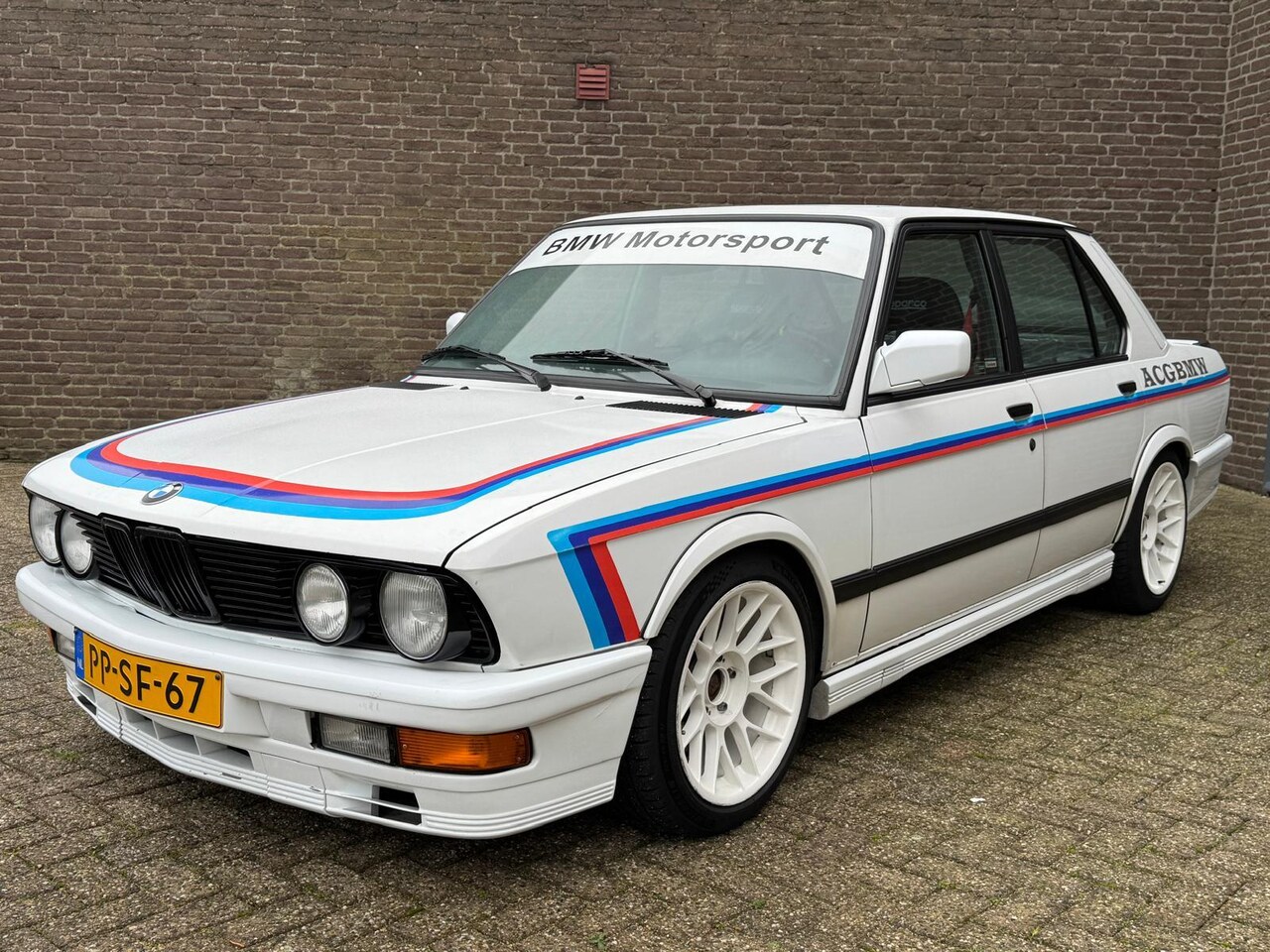 BMW 5-serie - M535i 245pk Schuifdak - AutoWereld.nl