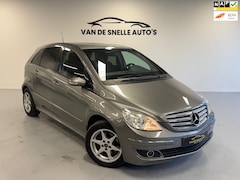 Mercedes-Benz B-klasse - 200 AUTOMAAT/STOELVERW/CLIMA/CRUISE