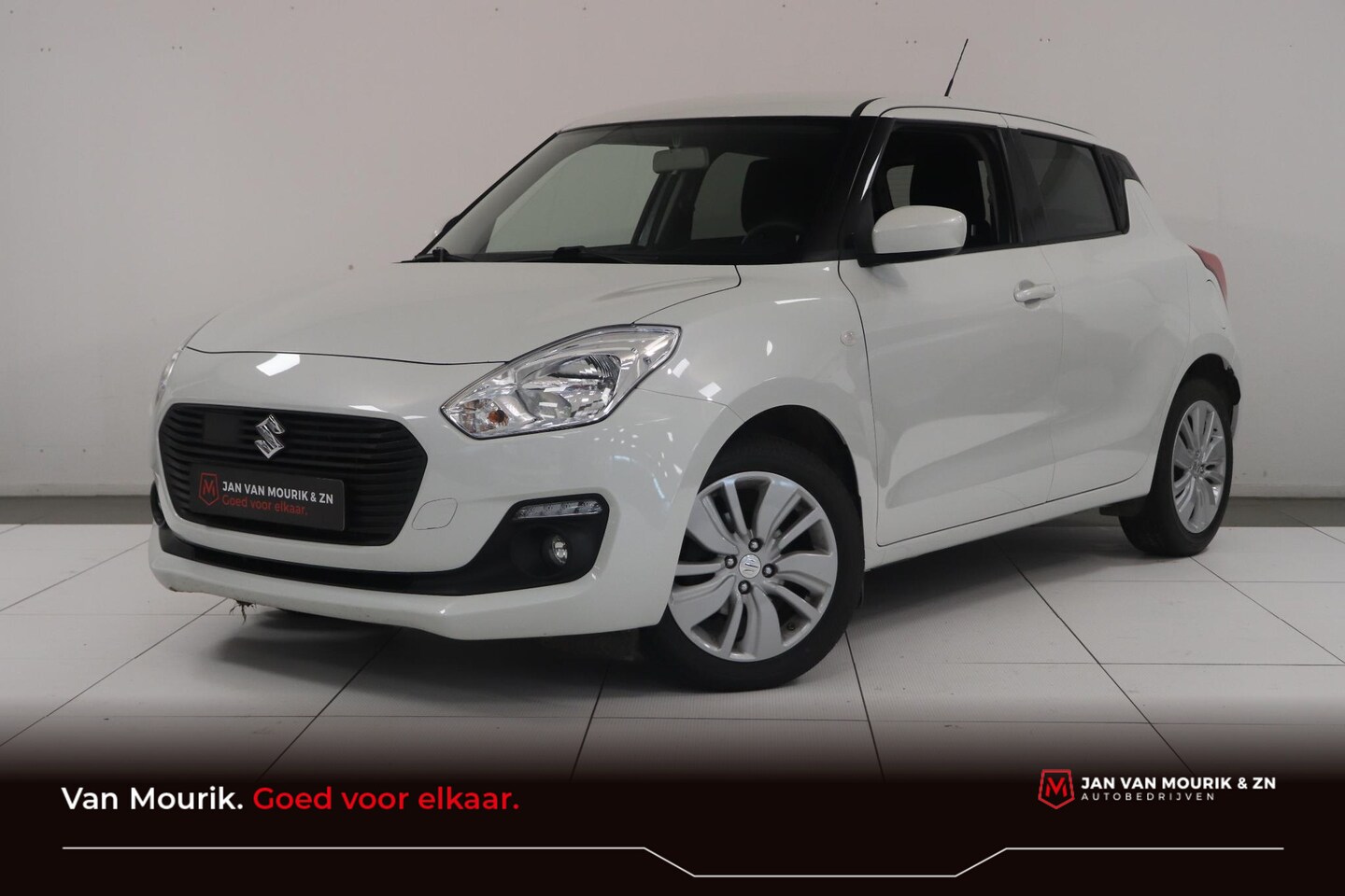 Suzuki Swift - 1.2 Select | Automaat | Airco | android auto apple carplay | cruise control adaptief | - AutoWereld.nl