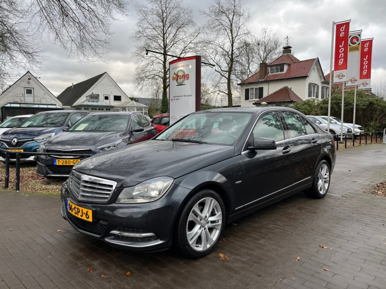 Mercedes-Benz C-klasse - 180 AVANTGARDE AUTOMAAT / NAVI / AFN. TREKHAAK / CRUISE CTR. - AutoWereld.nl