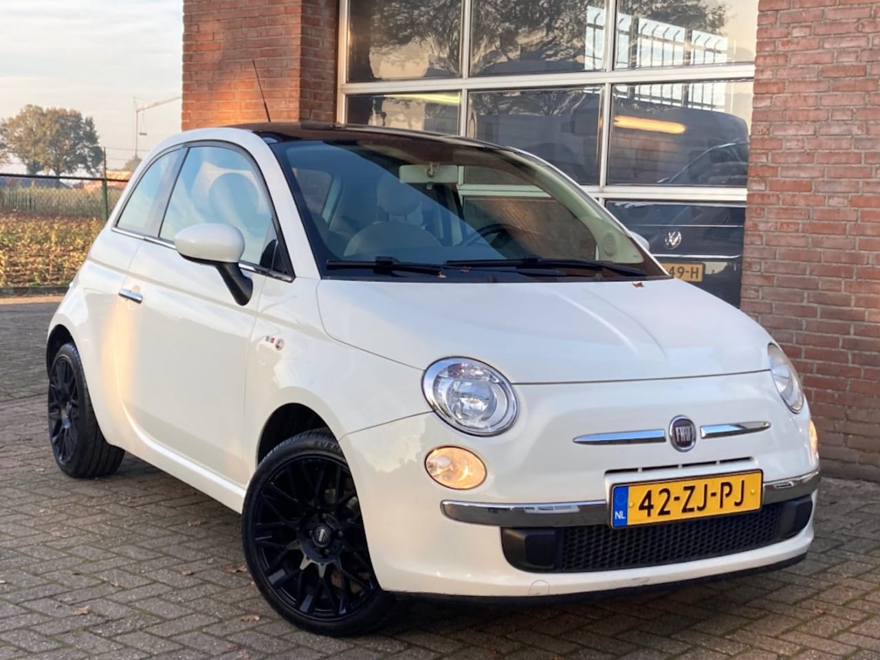 Fiat 500 - 1.2 Pano,LM velg,Bluetooth - AutoWereld.nl