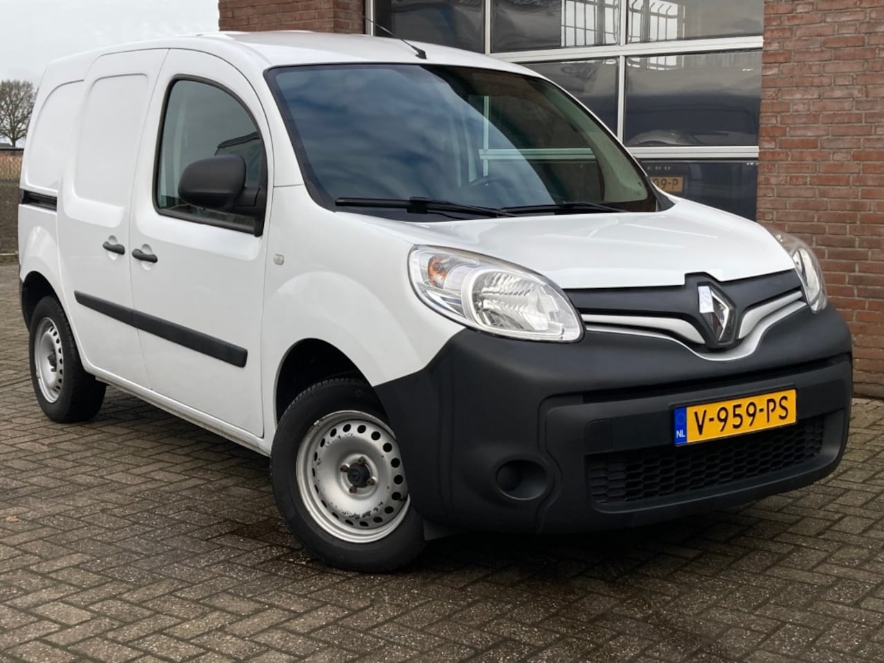 Renault Kangoo - 75pk, Lage Km, Cruise, Navi, Camera, Laadruimte betimmering - AutoWereld.nl