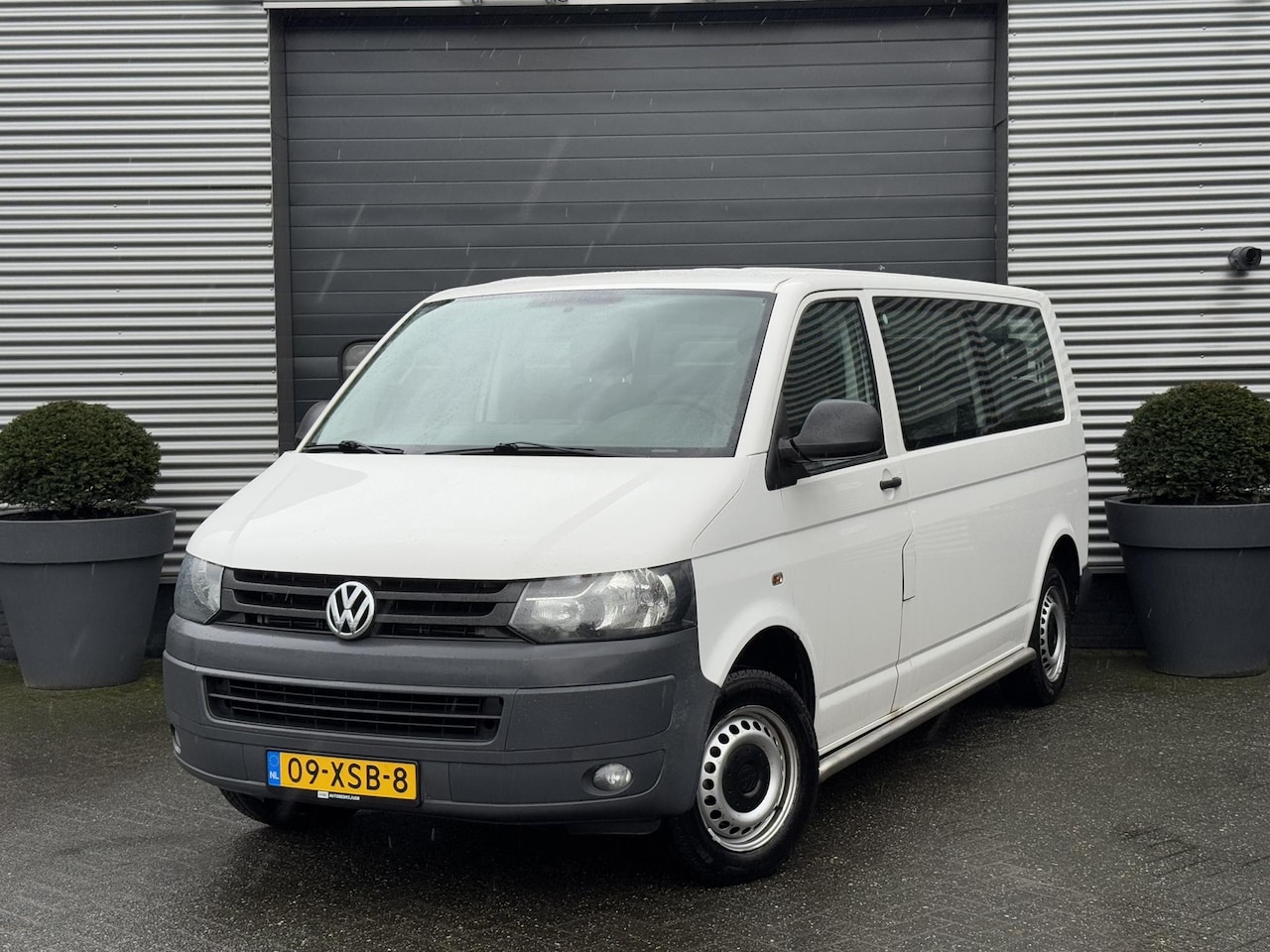 Volkswagen Transporter Kombi - 2.0 TDI L2H1 BM Comfortline 9 Pers | Camera | DAB | Automaat | Cruise Control | - AutoWereld.nl