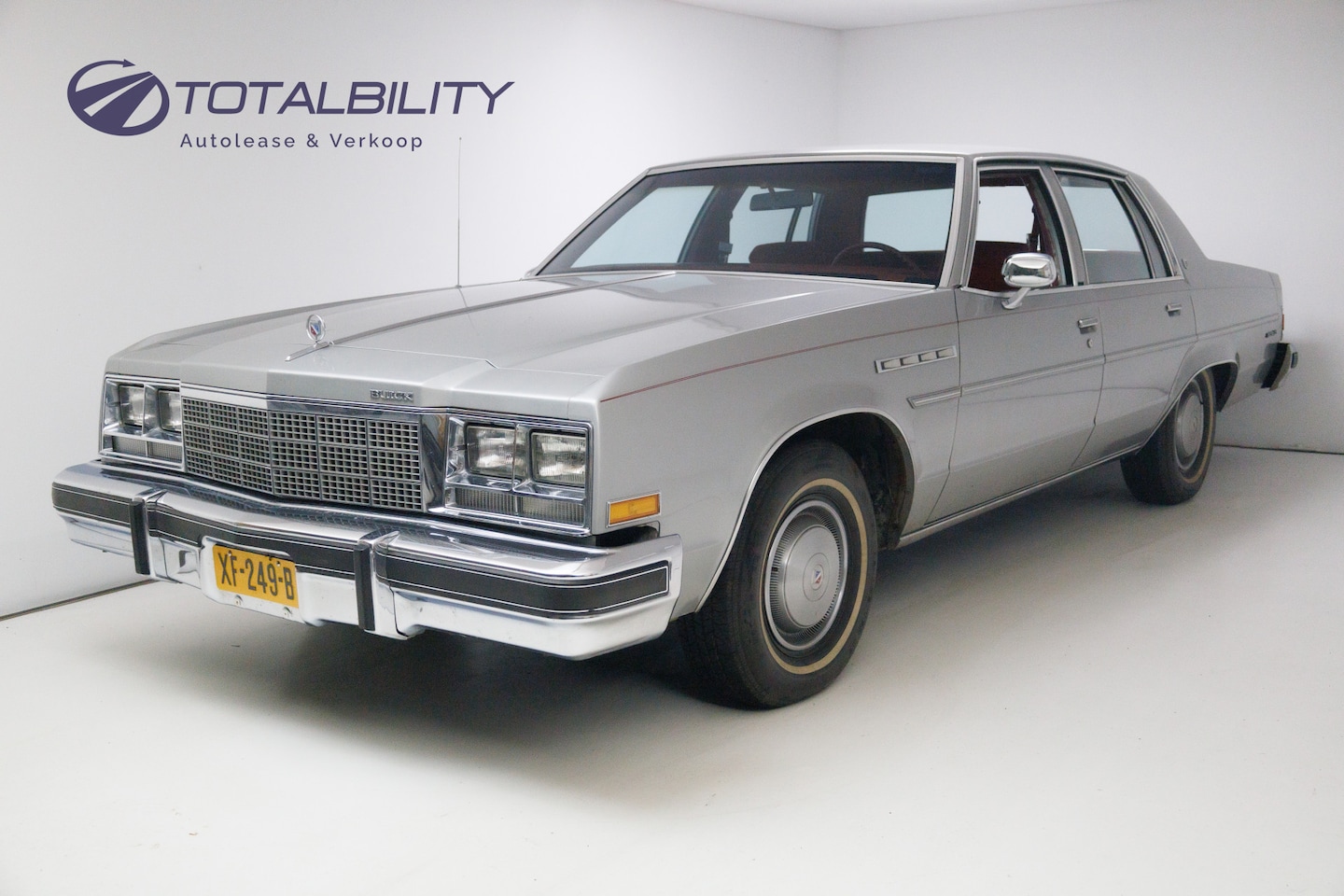 Buick Electra - 225 V8 Zeldzame Buick Electra 225 automaat met rode bekleding! - AutoWereld.nl