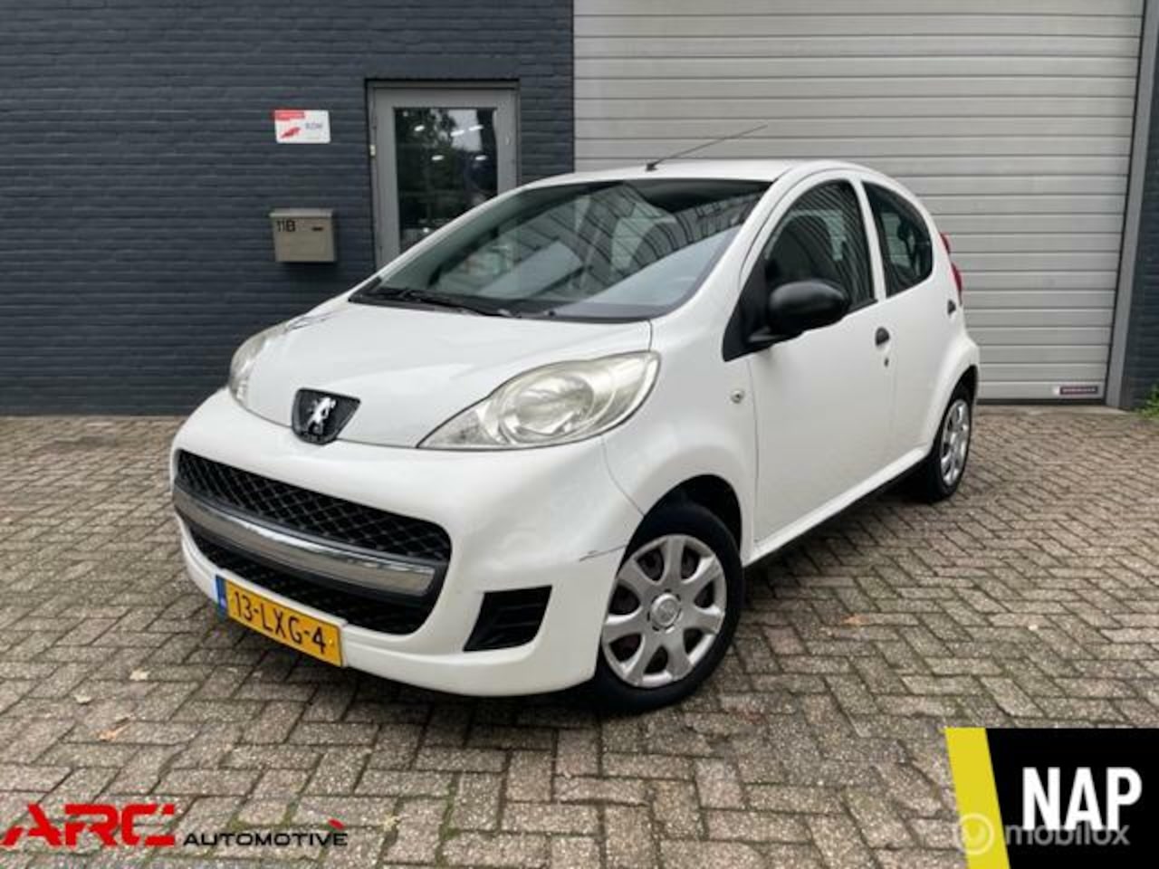 Peugeot 107 - 1.0-12V XR Nieuwe Koppeling - Nieuwe APK! - AutoWereld.nl