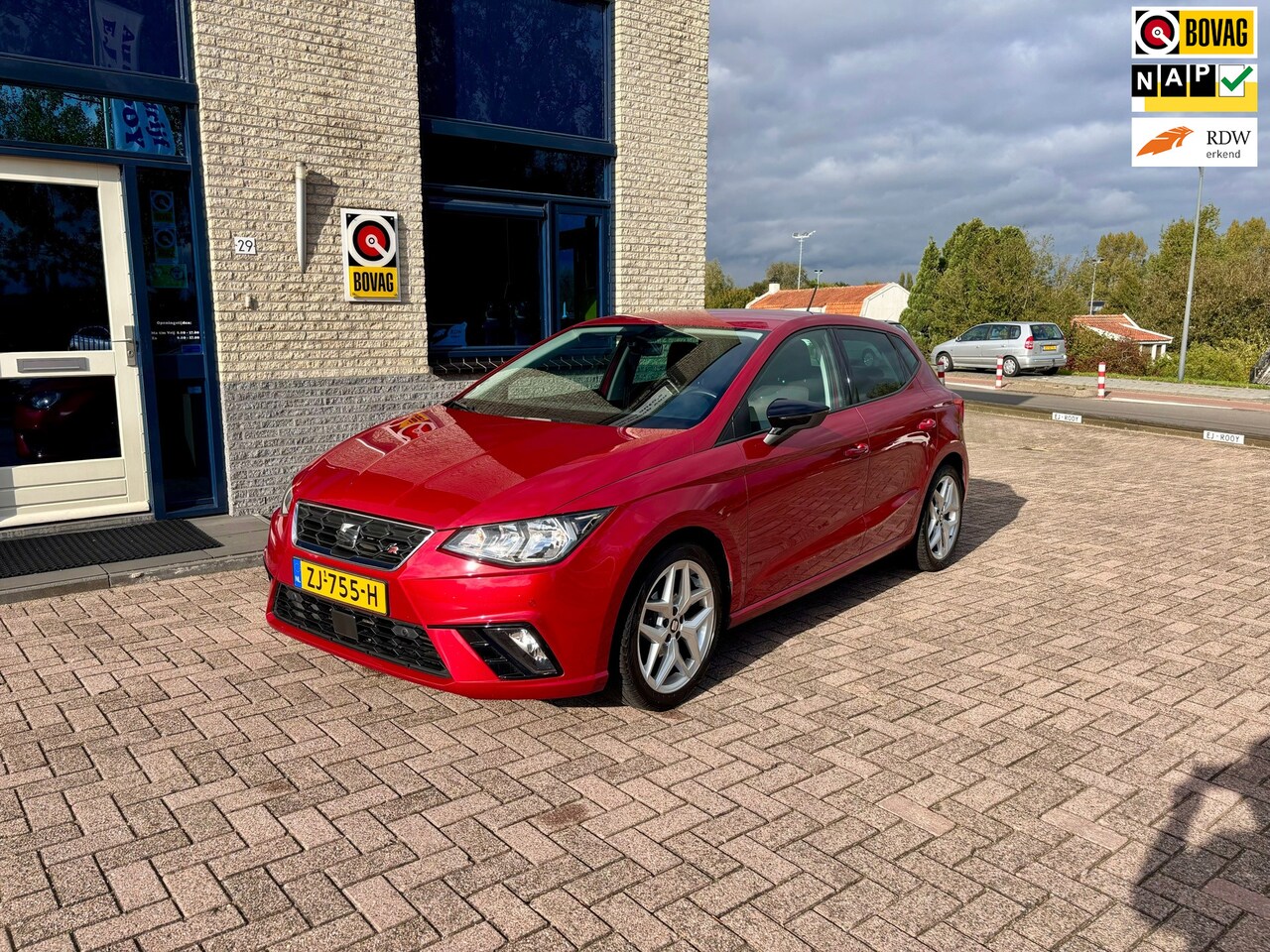 Seat Ibiza - 1.0 TSI FR Virtual cockpit-Carplay-PDC-NL Auto - AutoWereld.nl