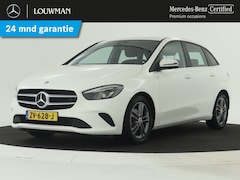 Mercedes-Benz B-klasse - 180 Launch Edition | Trekhaak | Apple Carplay | Parkeerpakket met Camera | LED Verlichting