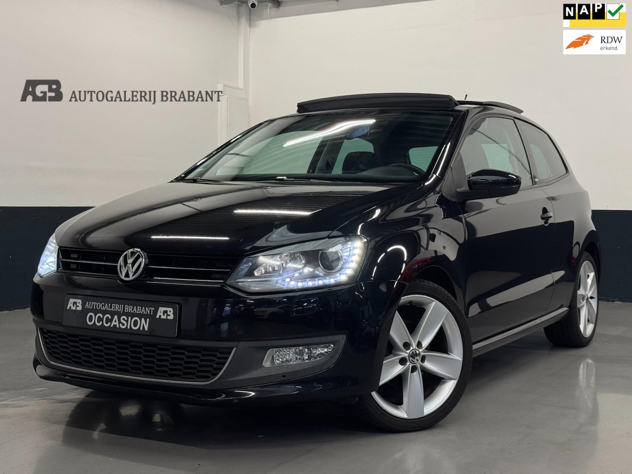 Volkswagen Polo - 1.2 TSI Highline Automaat/Pano/Led/Carplay - AutoWereld.nl