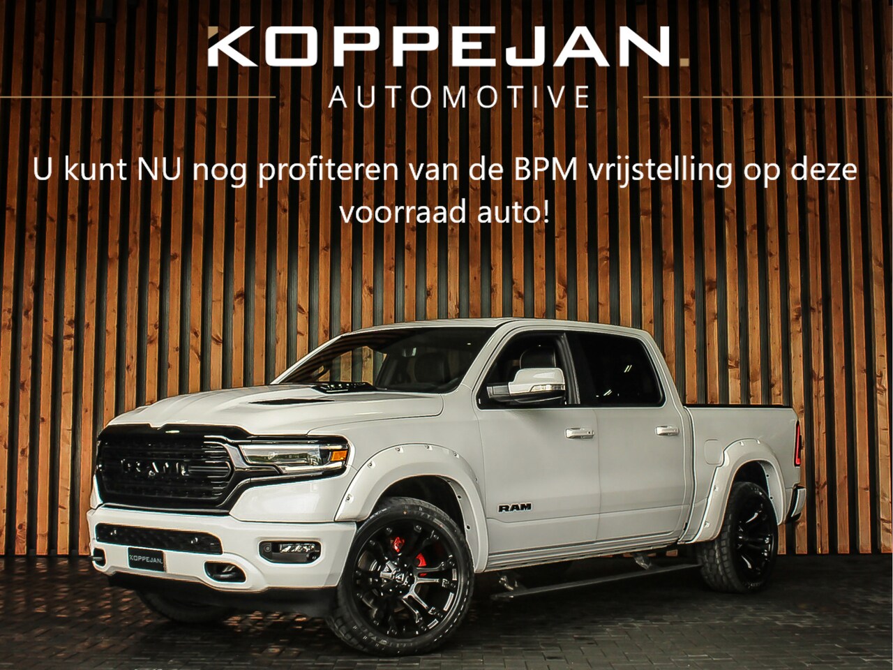 Dodge Ram 1500 - Limited Night 5.7 V8 402PK Automaat Crew Cab | LPG | PANORAMADAK | LUCHTVERING | ELECTRISC - AutoWereld.nl