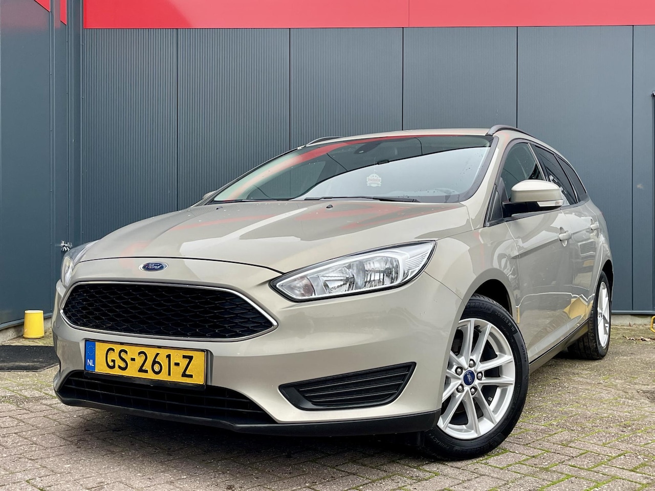 Ford Focus Wagon - 1.0 Trend Edition 1.0 Trend Edition - AutoWereld.nl