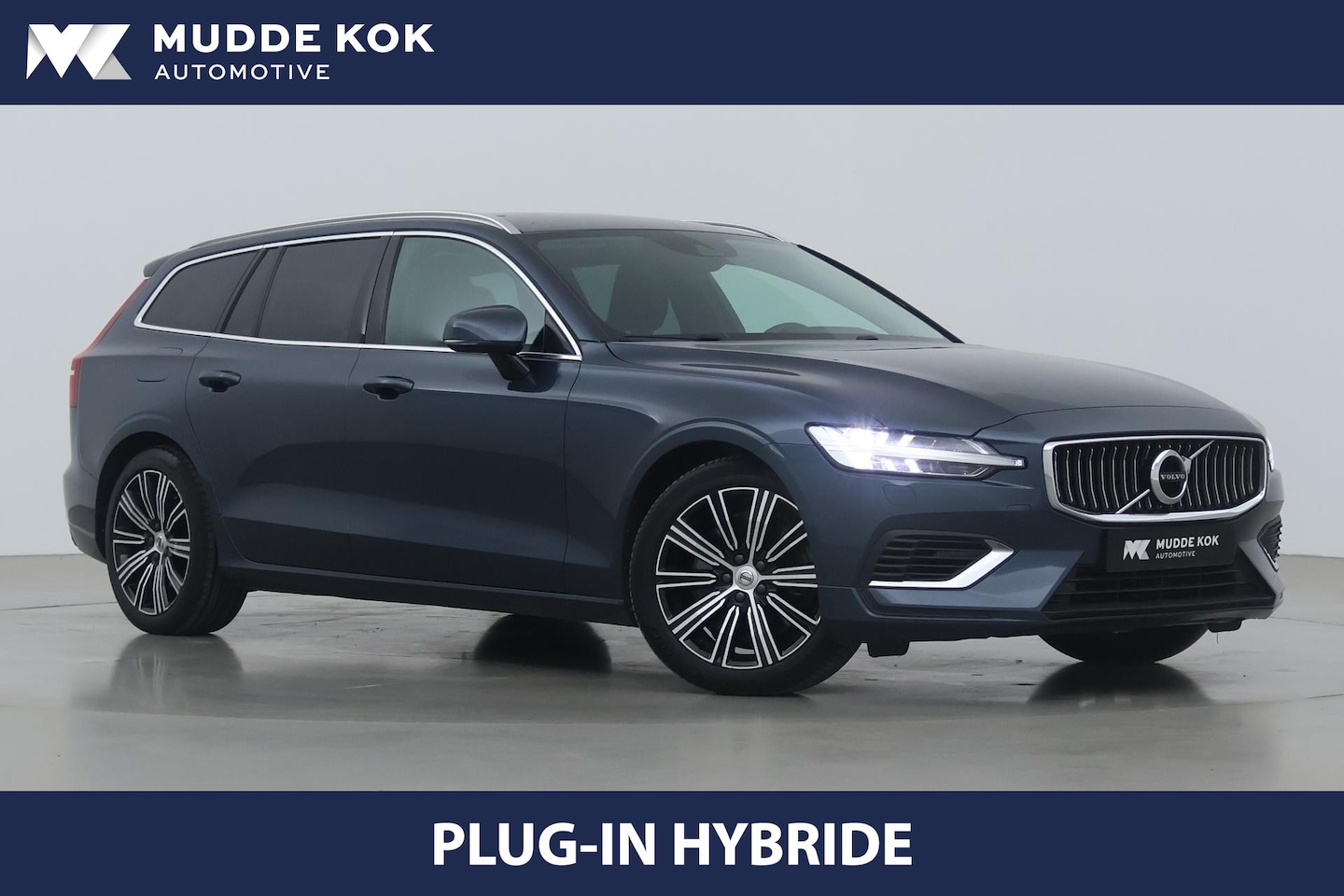 Volvo V60 - T6 Twin Engine Momentum Pro | ACC | BLIS | Stoel+Stuurverwarming | Trekhaak | Keyless | Ge - AutoWereld.nl