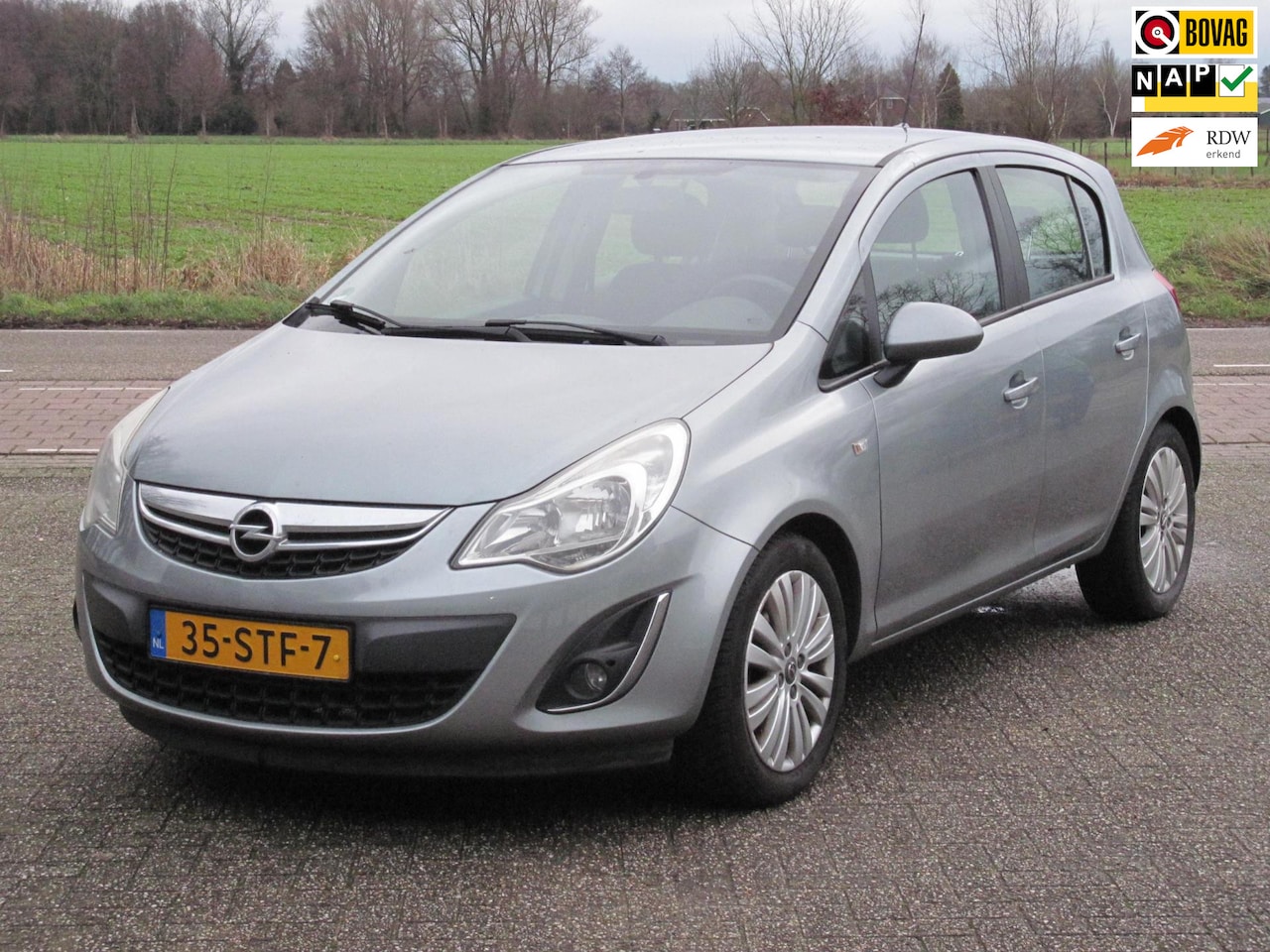 Opel Corsa - 1.4-16V Cosmo+Trekhaak - AutoWereld.nl